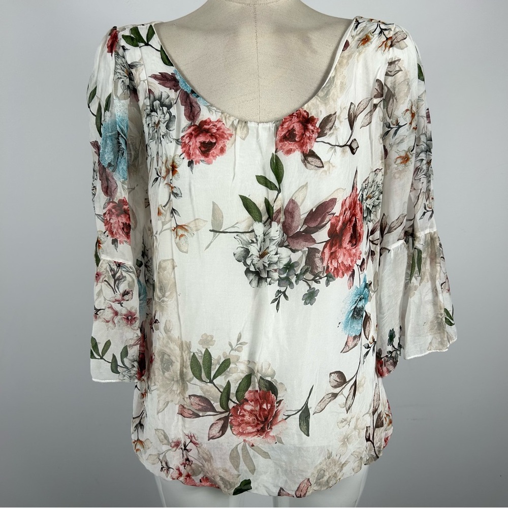Floral Scoop Neck Women’s Top - White with Pink & Blue Flowers